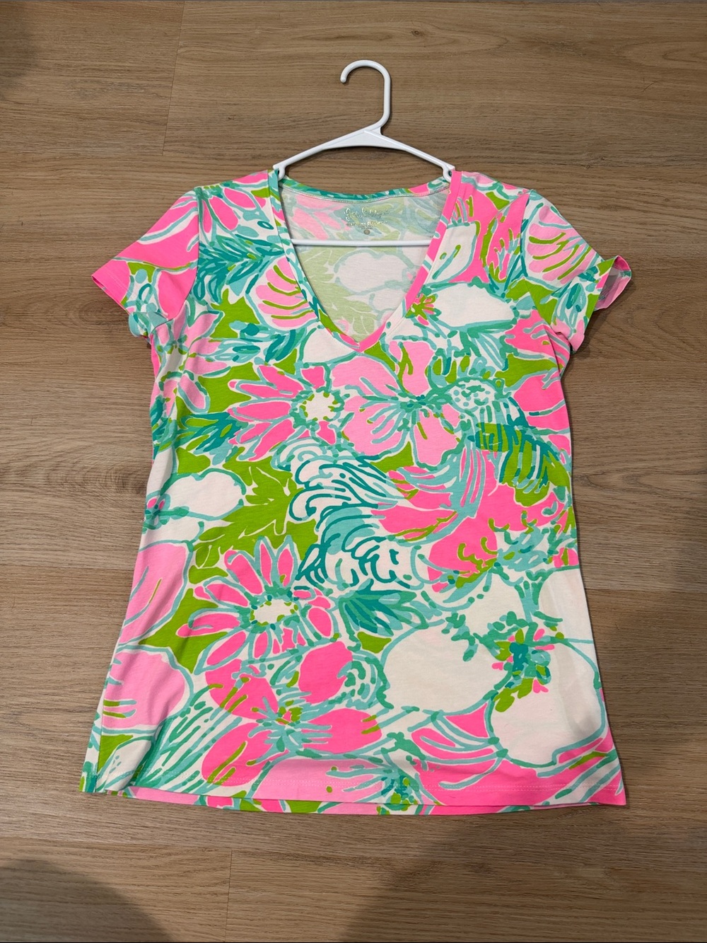Lily Pulitzer V-Neck Tee in Pink, Green & White
